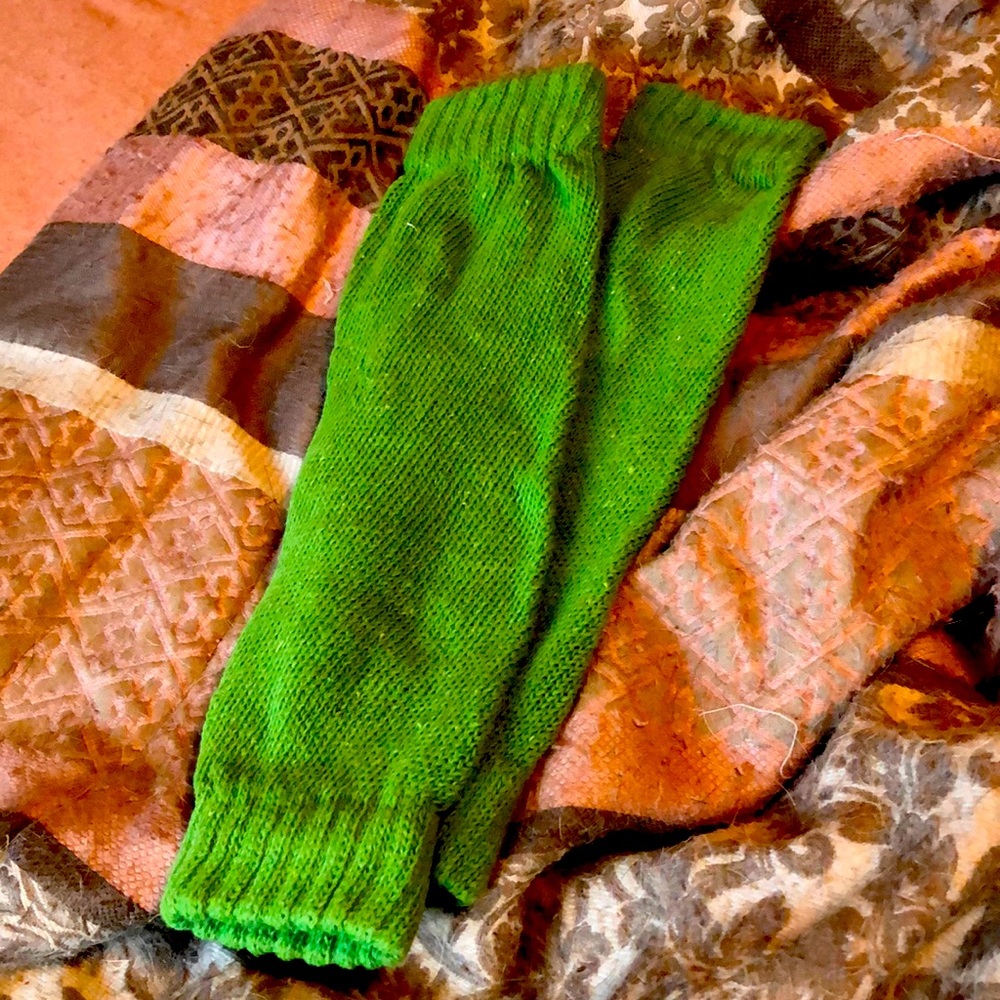 Green leg warmers